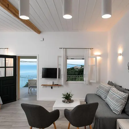 Mit Atemberaubendem Blick Auf By Interhome شقة *