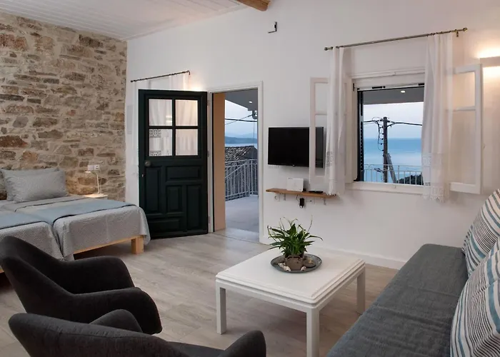 Mit Atemberaubendem Blick Auf By Interhome *